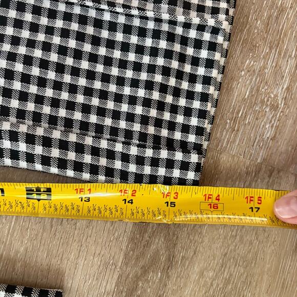Maeve Gingham Capri Pants - Picture 7 of 7